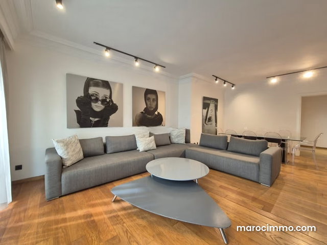 Luxurious Golden Triangle 3-Bedroom 183m2 Apartment — 2