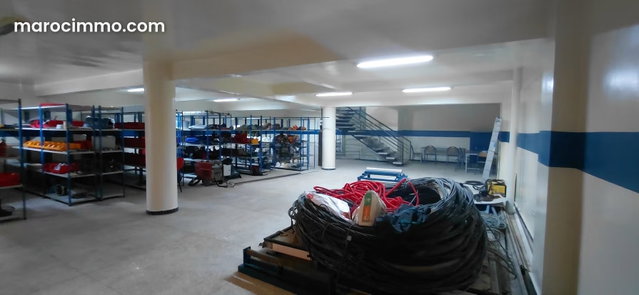A vendre ou à louer local modulable à louer à Belvédère – parfait pour bureaux ou showroom — 3