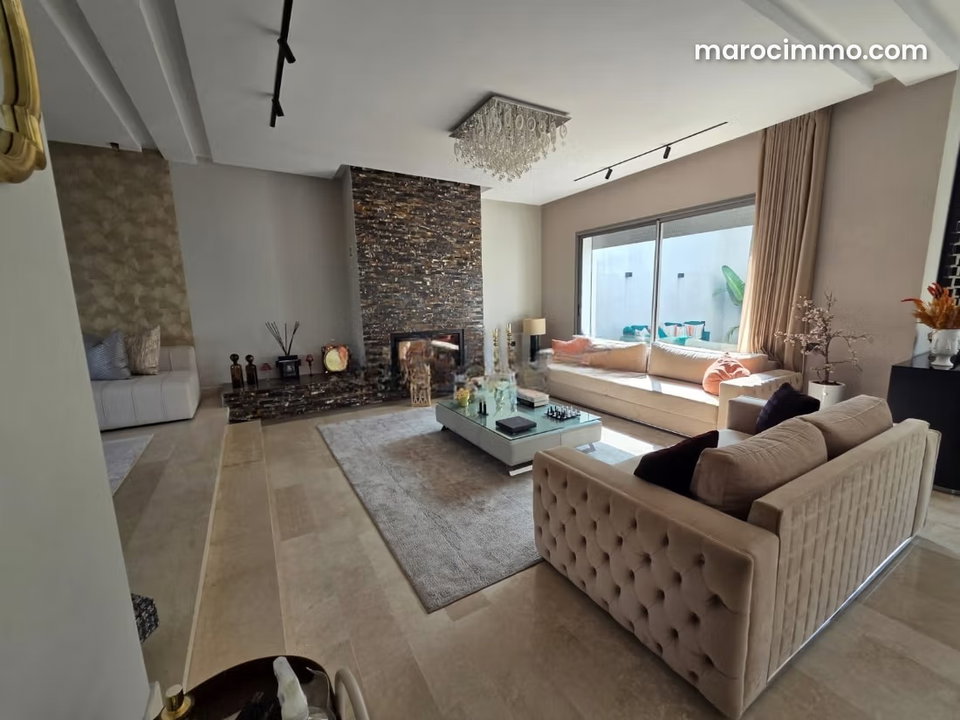 Sublime villa à vendre à Bouskoura