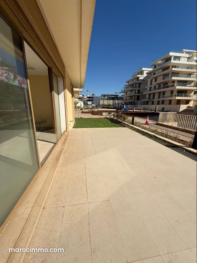 Bel appartement à vendre à RÉSIDENCE IMKAN LE CAROUSSEL. 4 pièces. Places de stationnement et terrasse — 3