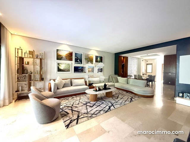 Villa à Vendre de 299.0 m² à Bouskoura, Ville Verte — 2
