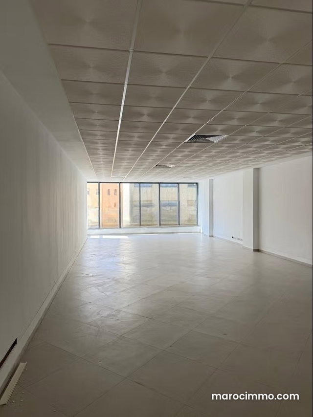 Offices for Rent in Administrative. 100 m² Space. Double Glazed Windows and Safe Door — 2