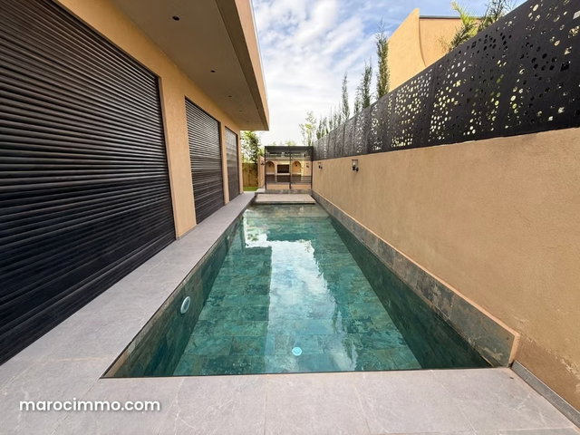 Villa de prestige à vendre Route ourika Km 8 — 2