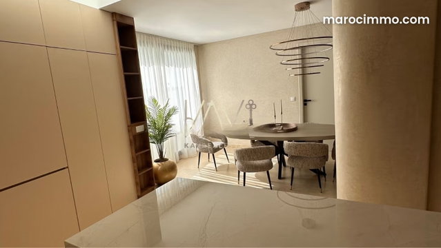 Rent this 4-bedroom apartment in Bella Vista. Pool, air conditioning — 4