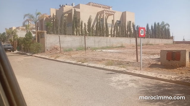 Achat de terrain à Route Casablanca. Surface totale 590 m² — 3