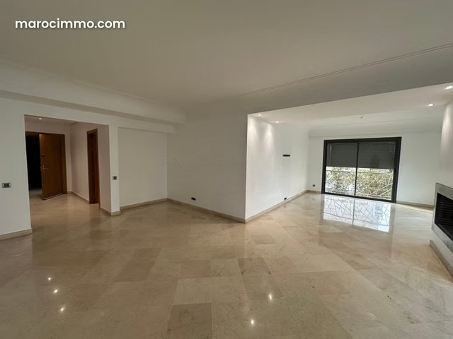 Louez cet appartement à Gauthier. 4 grandes pièces. Avec ascenseur — 2