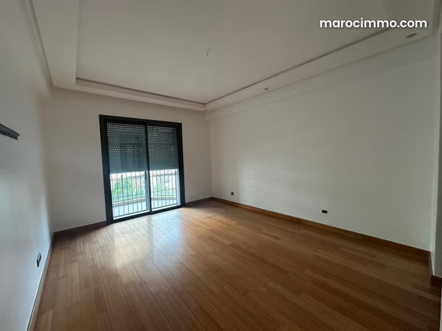 Louez cet appartement à Gauthier. 4 grandes pièces. Avec ascenseur — 5