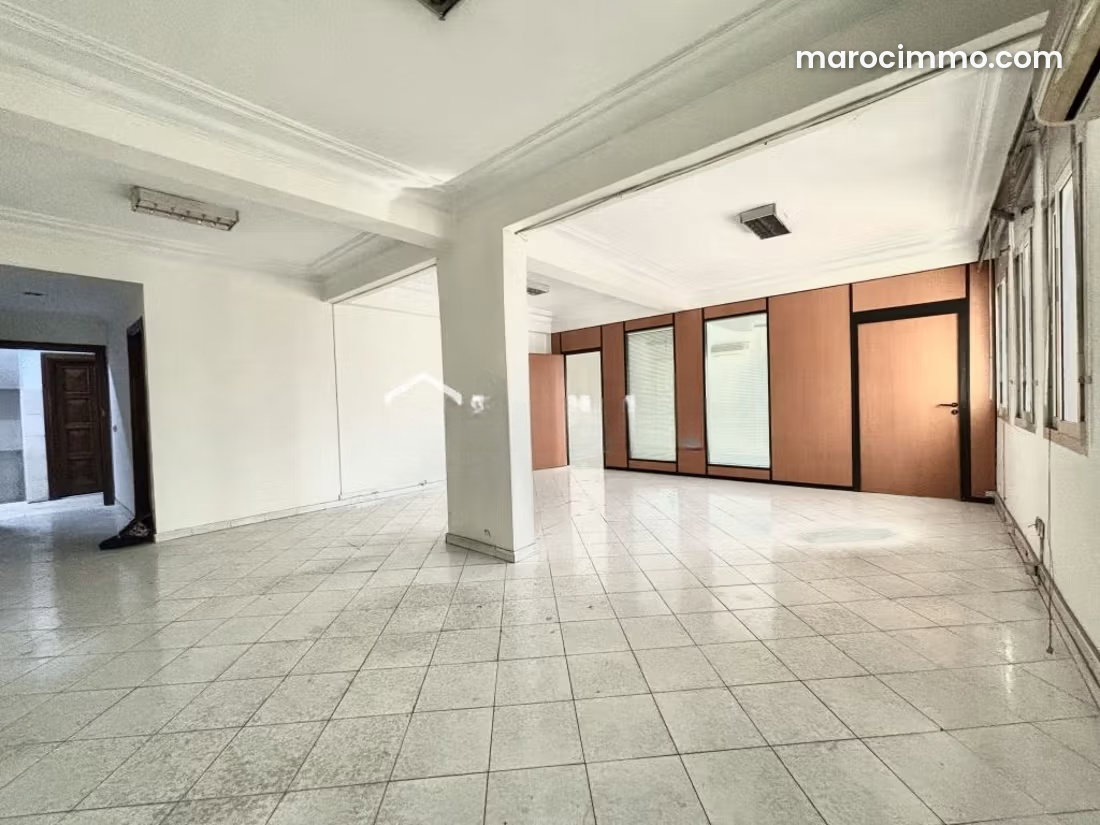 Bureau 89 m² avec terrasse, Maârif Extension, Casablanca — Casablanca