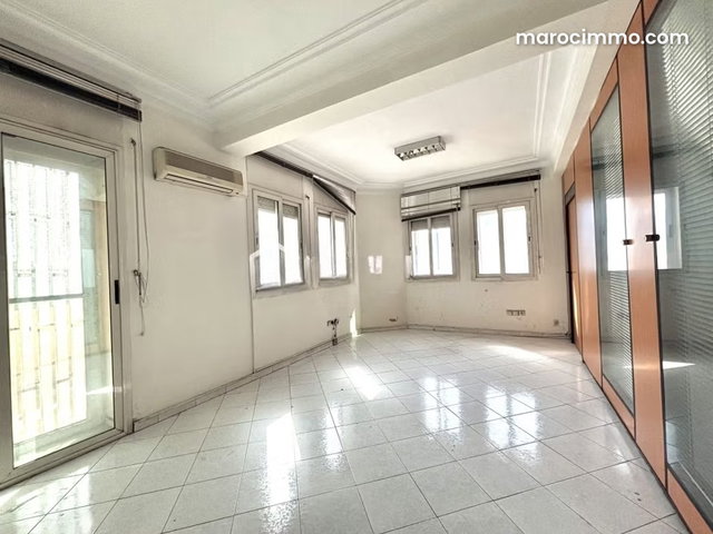 Bureau de 89 m² à Casablanca — 5