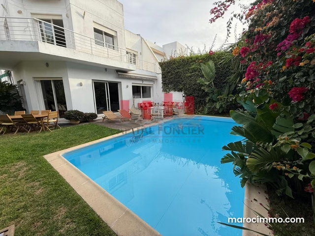 Sublime villa with pool — 2