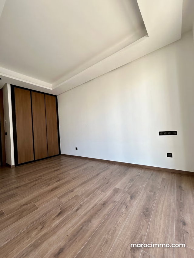 Appartement à vendre à CFC — 5