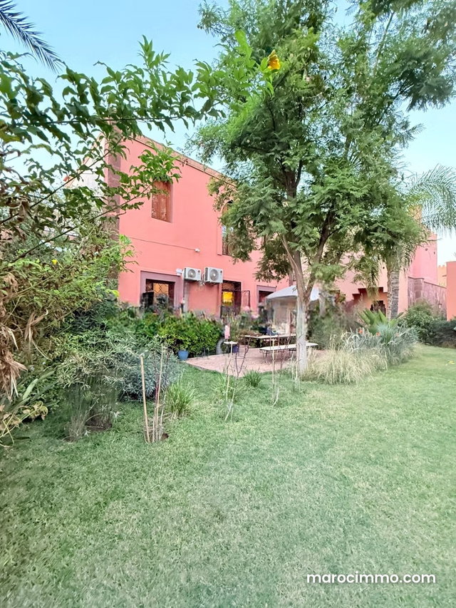Riad elegance orientale au coeur de la palmeraie — 4