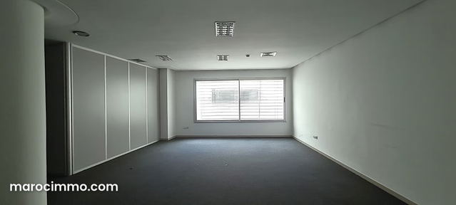 Plateau de bureau sur Abdelmoumen — Casablanca