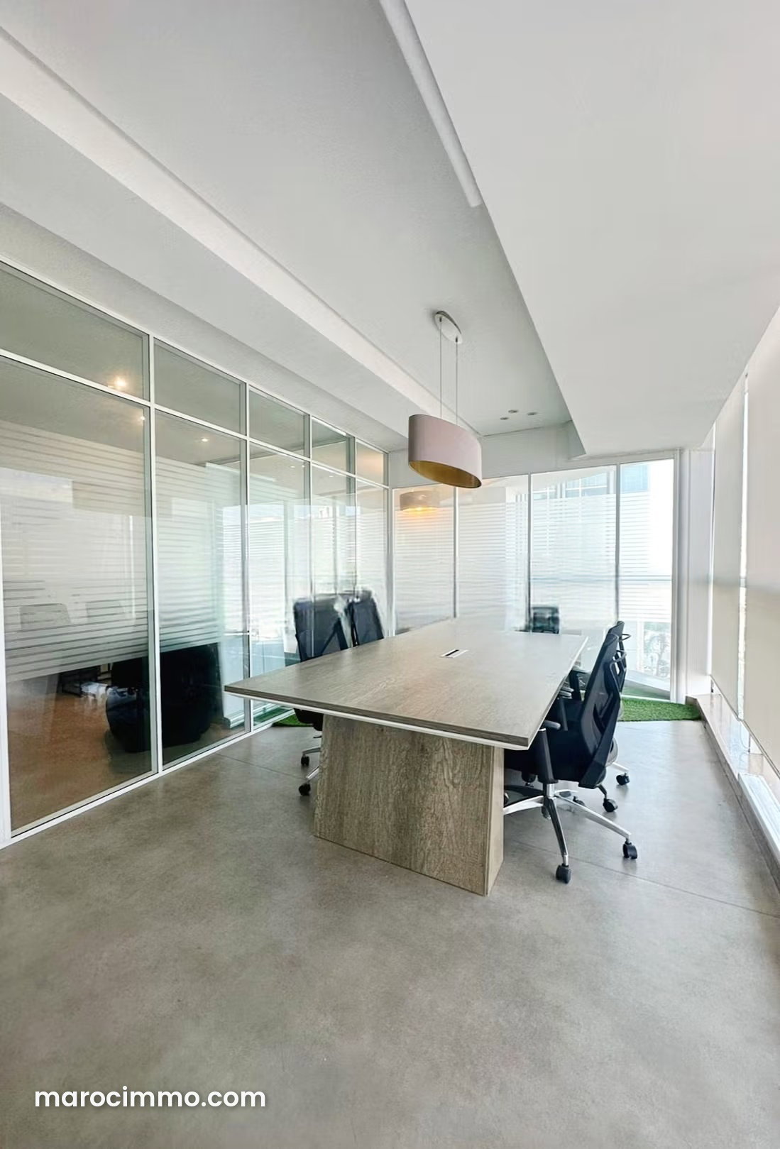 85 sqm office for rent in Racine, Casablanca, fully equipped — Casablanca