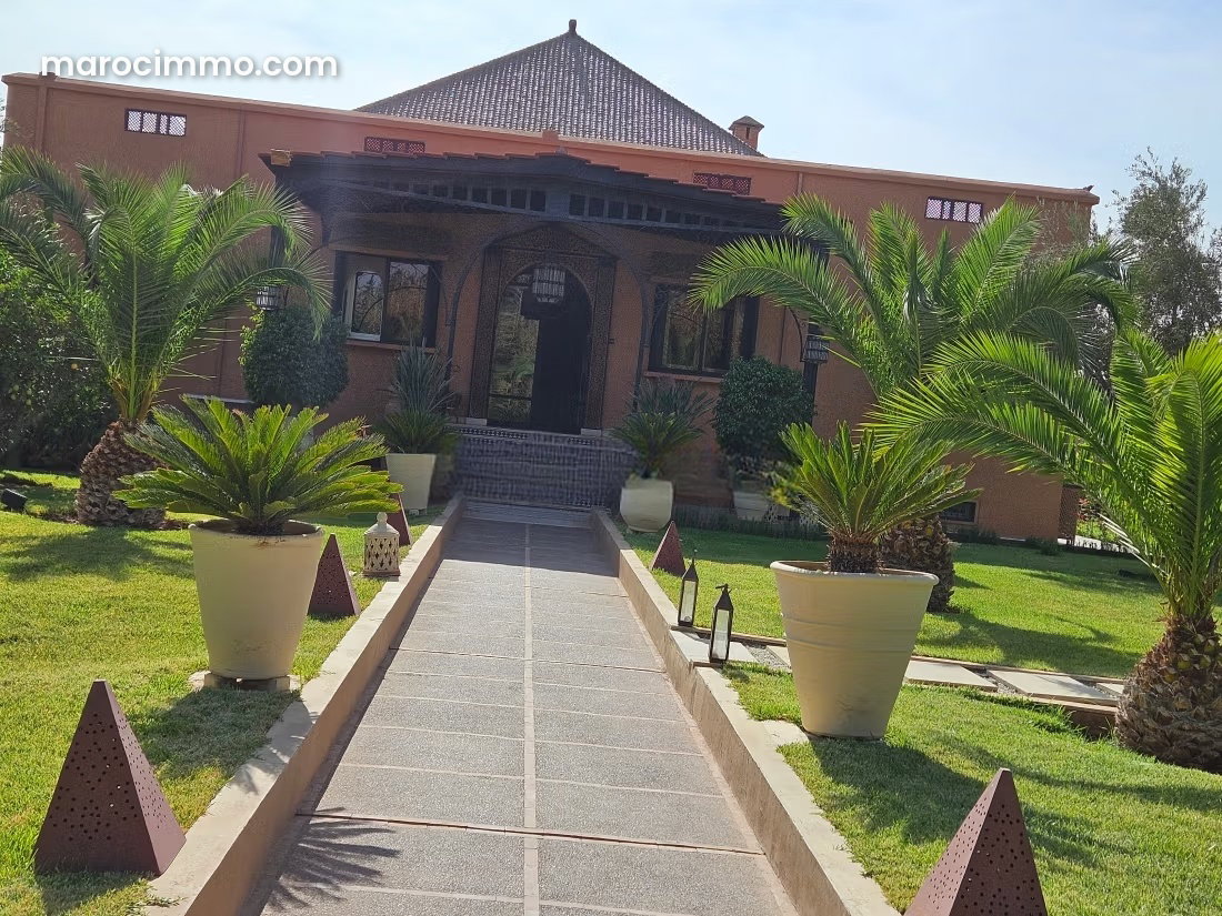 Riad 3160 m², 6 chambres avec piscine, Route d'Amezmiz, Marrakech — Marrakech