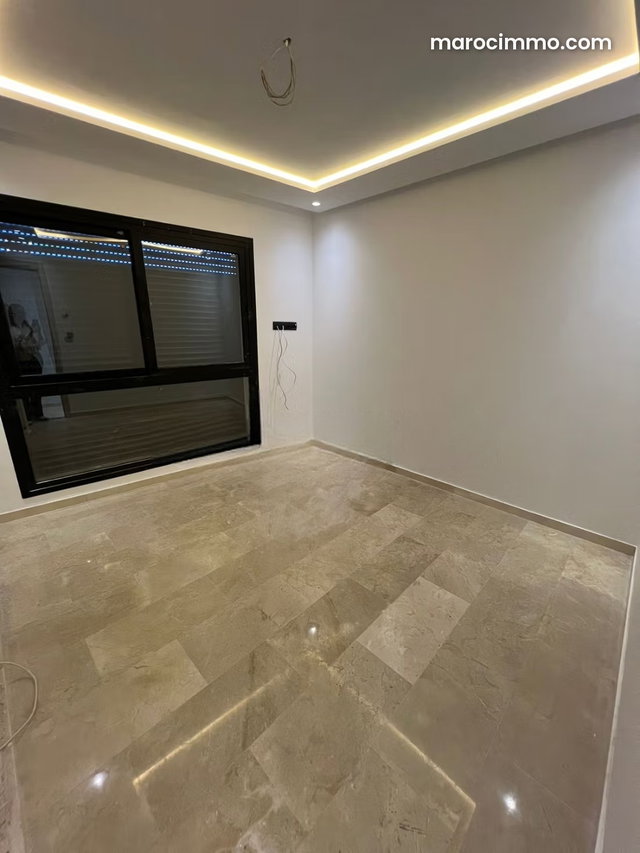 Luxury Apartment for Sale in Malabata Hills with Sea View — 3