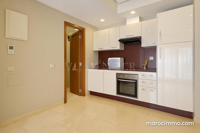 Location Studio Meublé Moderne avec balcon Racine Extention, Casablanca — 3