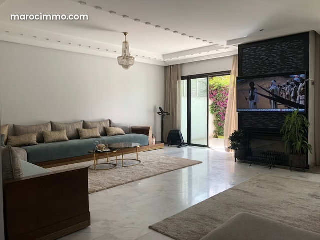 Villa a la location vide a bouskoura 23000dh — 3