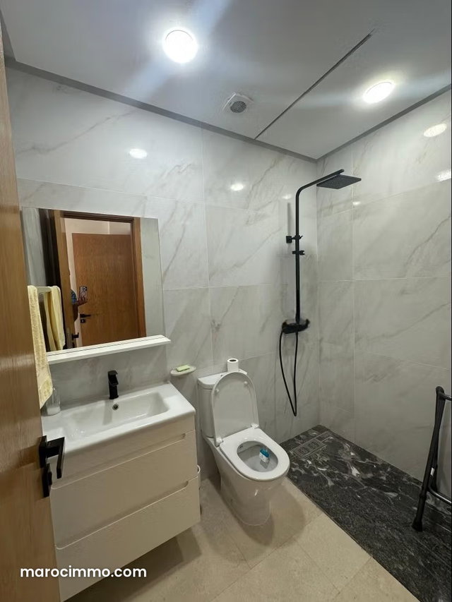 Vente d'un bel appartement à Quartier Bachkou. 3 chambres agréables. Service de concierge et climatisation — 5