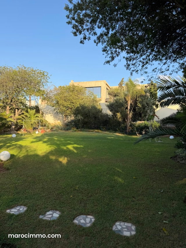 Villa moderne à vendre à Anfa 2100m2 — 2