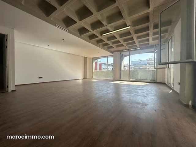 Top office floor — 3