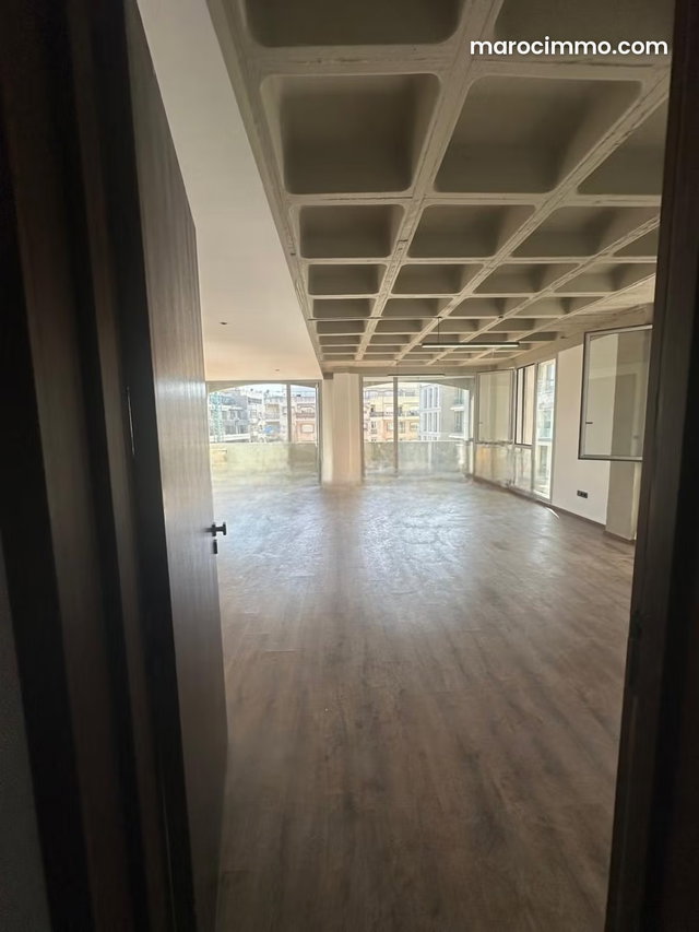 Top office floor — 2