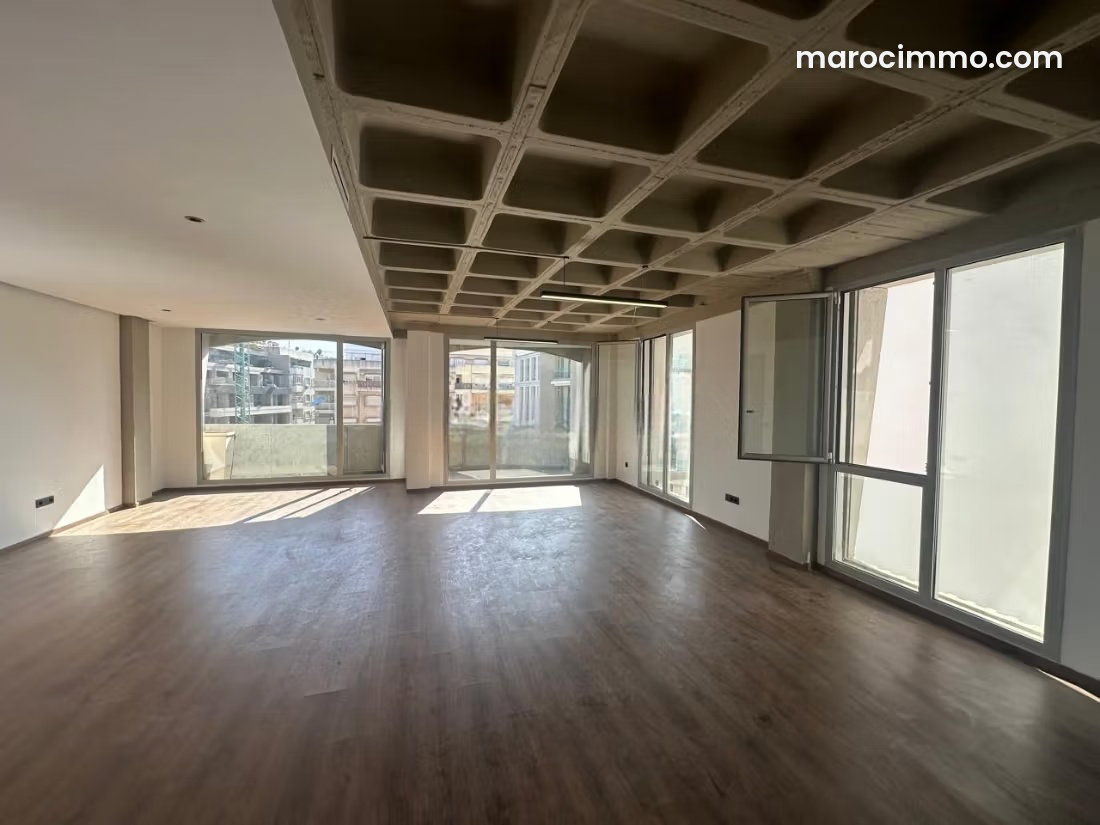 74 m² Office with Terrace, Casablanca Finance City — Casablanca