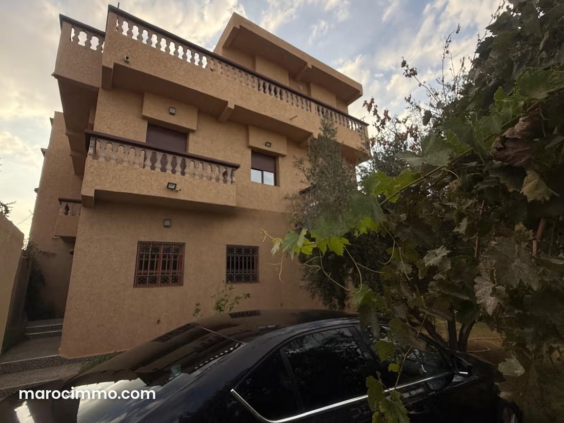 Maison avec jardin arboré à vendre Route d'Ourika Marrakech — Marrakech