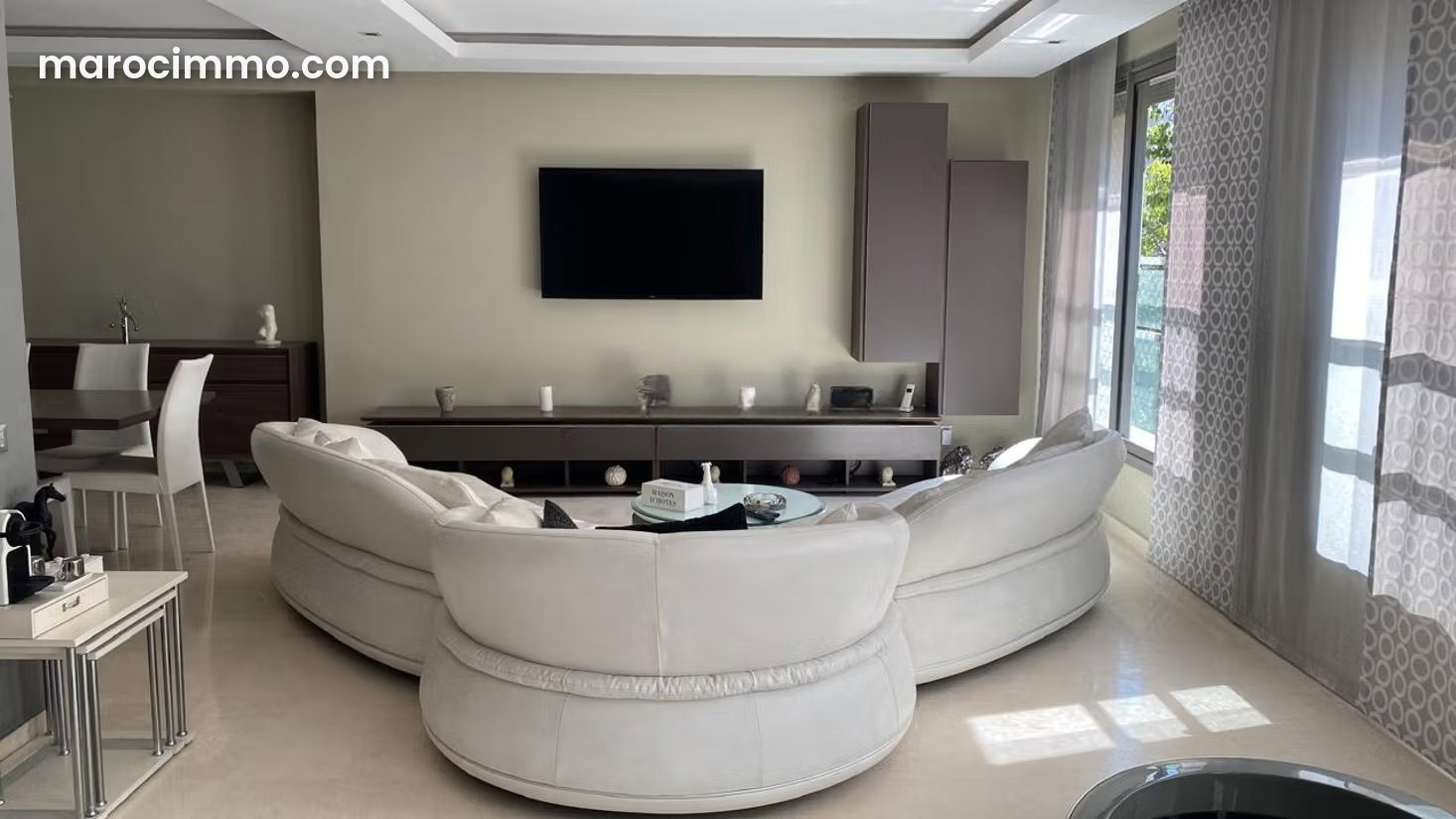 200 sqm Furnished Apartment with 3 Bedrooms and Garden in Gauthier — Casablanca