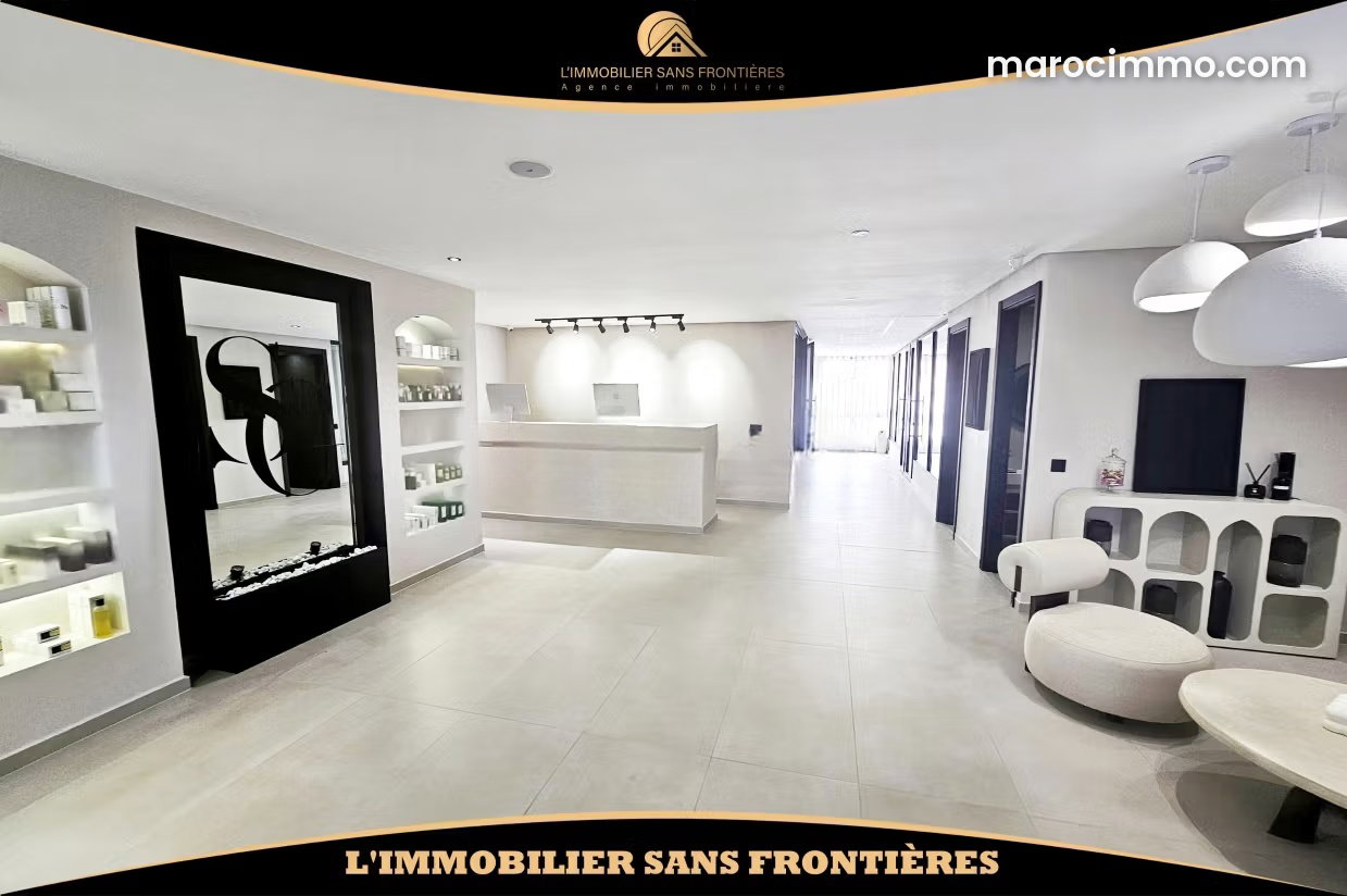 Local commercial 167 m², centre de beauté équipé, Guéliz Marrakech — Marrakech