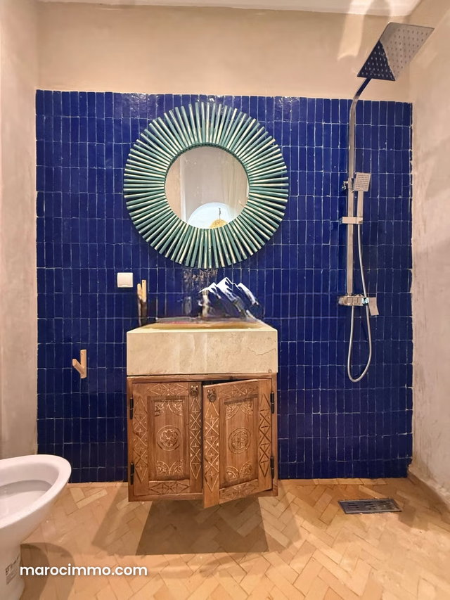 Buy Your Riad in Bab Lhmar. 5 Beautiful Bedrooms. Pool and Air Conditioned — 2