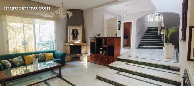 Villa à vendre à la Coline Mandarona. Superficie 585 m² — 5