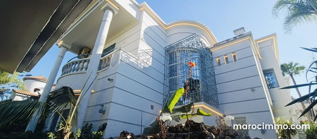 Villa à vendre à la Coline Mandarona. Superficie 585 m² — 4