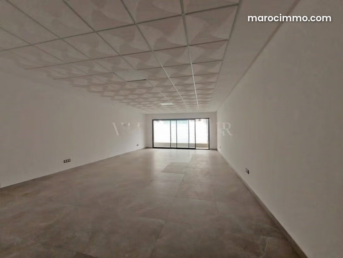 Bureau 73 m² avec parking, boulevard Moulay Ismail, Casablanca — Casablanca