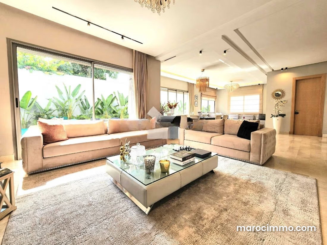4-Bedroom Villa with Garden, Bouskoura Centre — Bouskoura