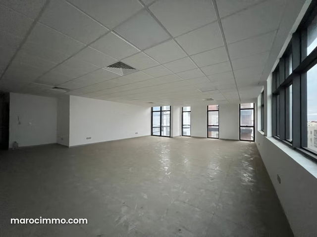 Plateau Bureau en location à Oulfa Selouane Surface totale 105 m². Mm — Casablanca