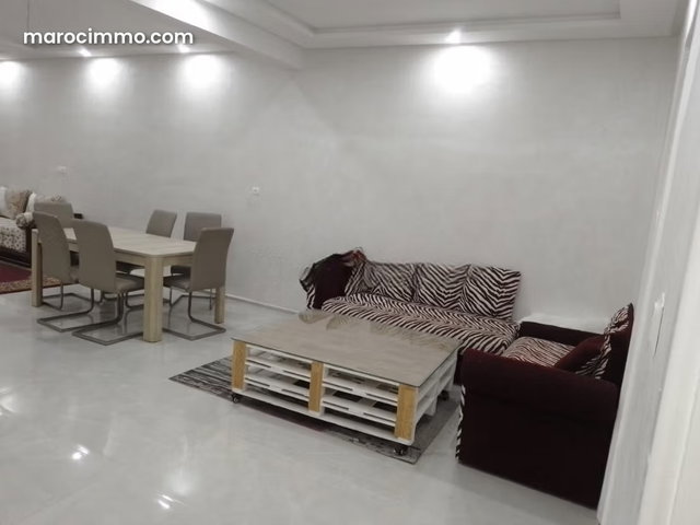Bel appartement à vendre à Agdal. 3 chambres agréables. Meublé — 2