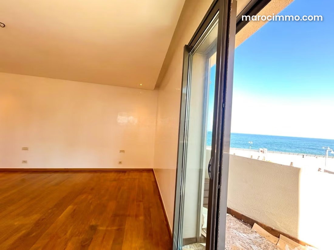 Sea-View Apartment with Terrace at Casablanca Marina — Casablanca