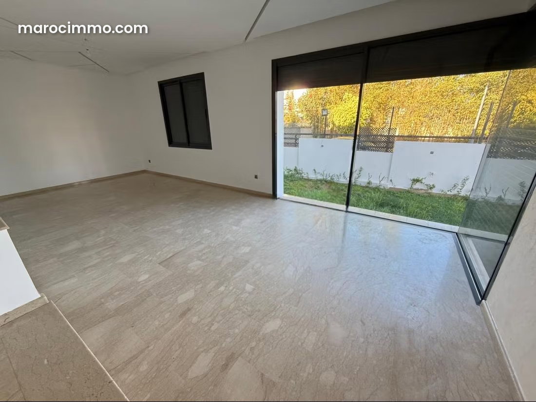Villa 500 m² avec jardin et sous‑sol aménagé, Riyad, Rabat — Rabat