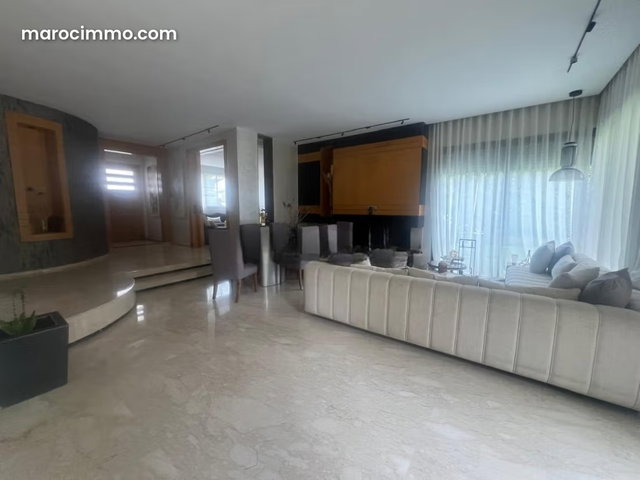 Villa à vendre à Bouskoura — 2
