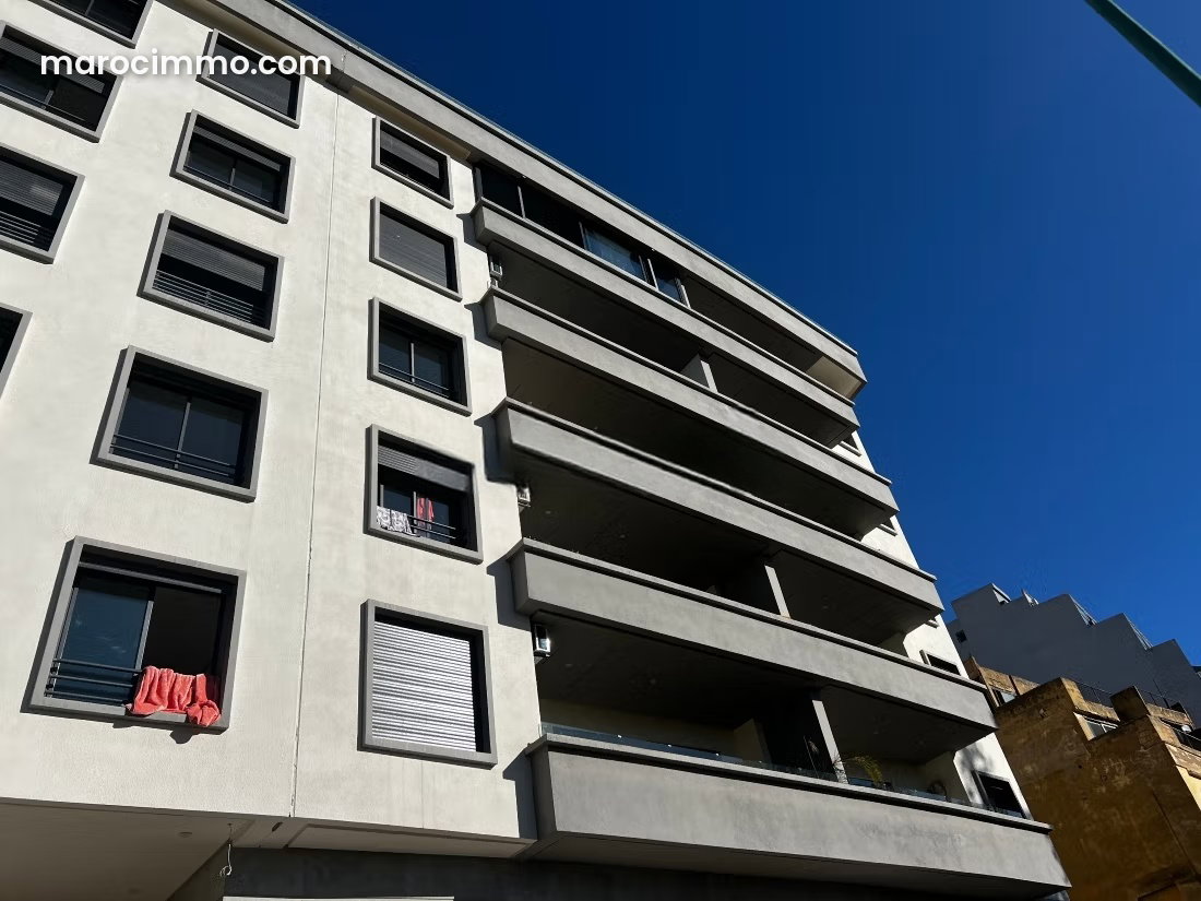 216 m² Apartment, 3 Bedrooms, Hamria, Meknes — Meknes