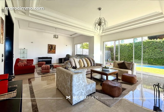 Charming Villa in Ain Diab Residence — 4