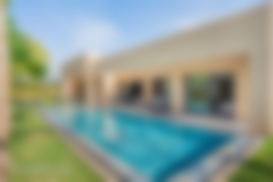 فيلا فاخرة بإطلالة الأطلس على طريق أوريكة في مراكش