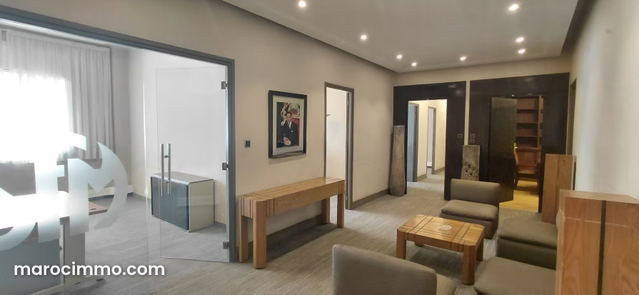 Bureau de standing à vendre 274 m2 en plein centre — Casablanca