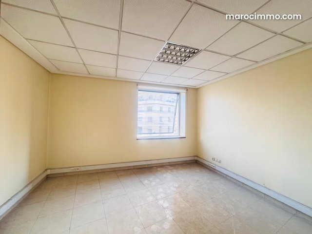 Bureau à vendre en centre ville — 3