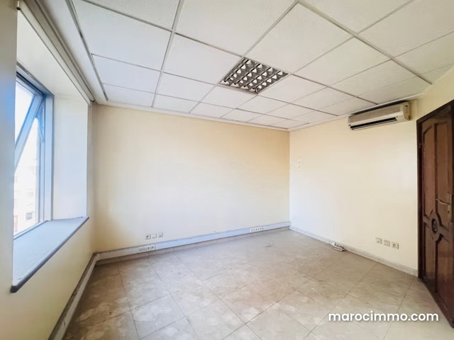 Bureau à vendre en centre ville — 4