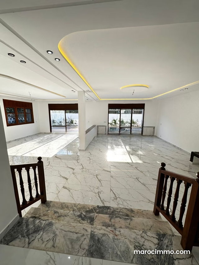 Villa à louer — 5