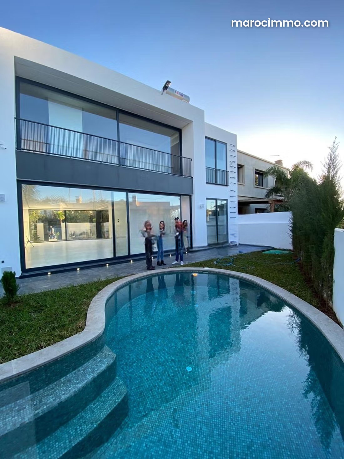 350 m² Villa with Swimming Pool, Aïn Diab, Casablanca — Casablanca
