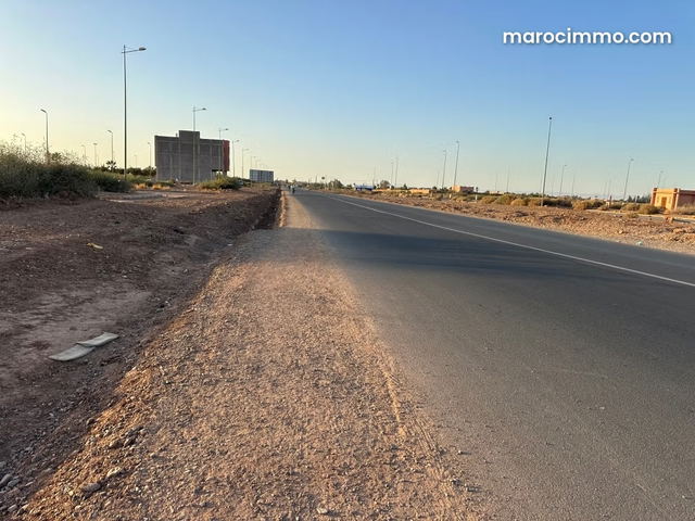 Terrain à la vente à Sidi Abdallah Ghiat. Superficie 180 m² — Sidi Abdallah Ghiat