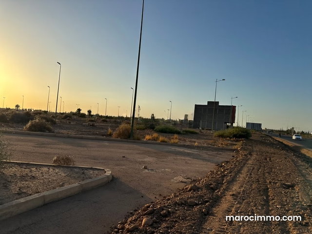 Terrain à la vente à Sidi Abdallah Ghiat. Superficie 180 m² — 3